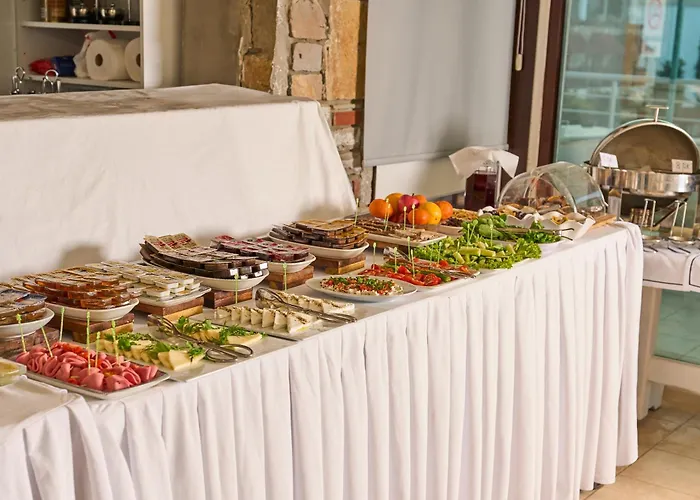 Mia Hill Suites